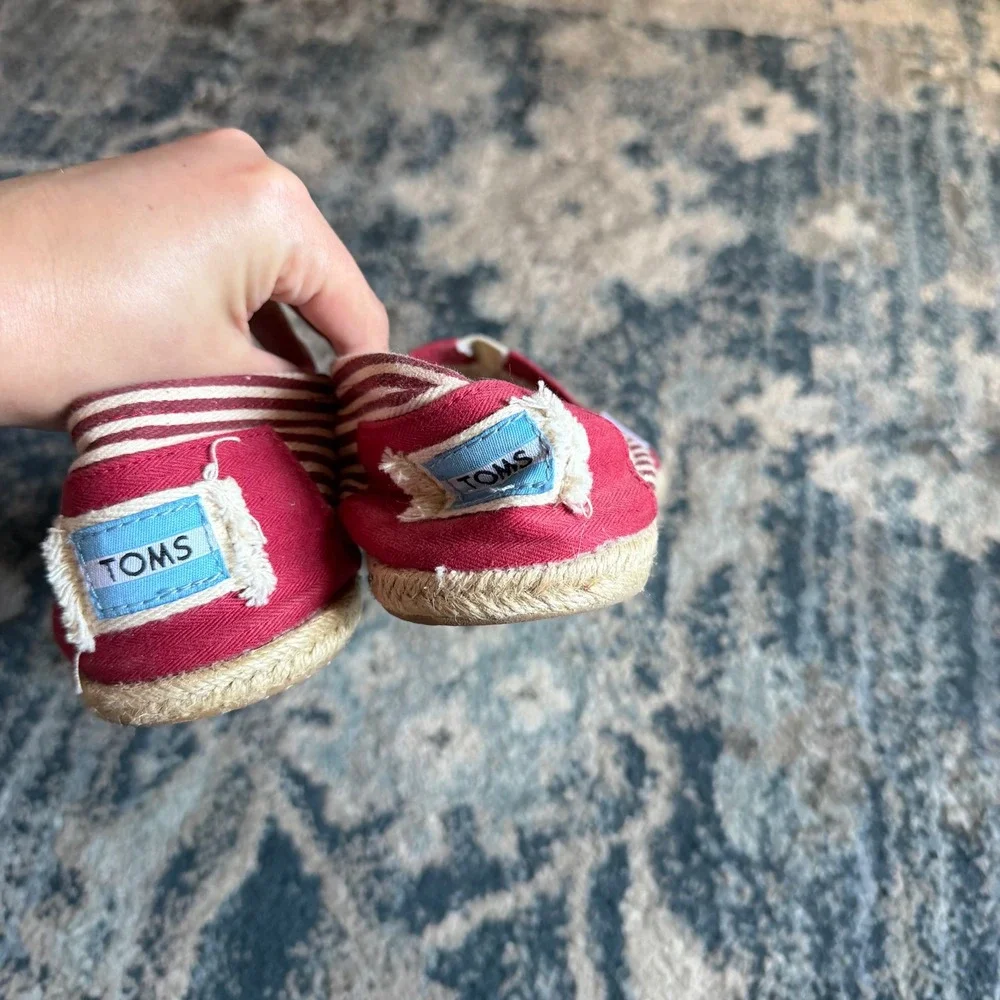 TOMS Womens Alpargata‎ Red Canvas Striped Slip On Espadrille Flats Size 9.5